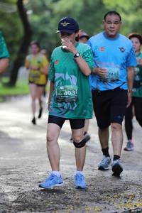 BIB: 403
                            <button type="button" onclick="openModal(5178071)" class="btn btn-primary btn-sm float-right btn-popup" data-toggle="modal" data-target=".modal-high-quality">
                        <i class="fas fa-shopping-cart"></i> Add to Cart
                    </button>
                                            <button type="button" onclick="isThisMe(5178071, true)" class="btn btn-success btn-sm float-right btn-popup btn-isme hidden" data-toggle="tooltip" data-placement="bottom" title="นี่คือรูปของคุณใช่ไหม คลิกที่นี่เพื่อเอาเข้าอัลบั้ม">
                        <i class="fas fa-plus"></i> Add to album
                    </button>
                    <button type="button" onclick="isThisMe(5178071, false)" class="btn btn-warning btn-sm float-right btn-popup btn-isnotme hidden">
                        <i class="fas fa-ban"></i> Remove from album
                    </button>