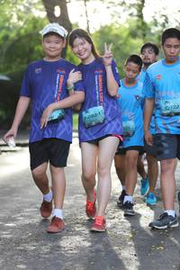 BIB: 122, 121
                            <button type="button" onclick="openModal(5177724)" class="btn btn-primary btn-sm float-right btn-popup" data-toggle="modal" data-target=".modal-high-quality">
                        <i class="fas fa-shopping-cart"></i> Add to Cart
                    </button>
                                            <button type="button" onclick="isThisMe(5177724, true)" class="btn btn-success btn-sm float-right btn-popup btn-isme hidden" data-toggle="tooltip" data-placement="bottom" title="นี่คือรูปของคุณใช่ไหม คลิกที่นี่เพื่อเอาเข้าอัลบั้ม">
                        <i class="fas fa-plus"></i> Add to album
                    </button>
                    <button type="button" onclick="isThisMe(5177724, false)" class="btn btn-warning btn-sm float-right btn-popup btn-isnotme hidden">
                        <i class="fas fa-ban"></i> Remove from album
                    </button>