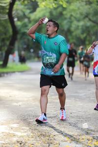 BIB: 504
                            <button type="button" onclick="openModal(5176316)" class="btn btn-primary btn-sm float-right btn-popup" data-toggle="modal" data-target=".modal-high-quality">
                        <i class="fas fa-shopping-cart"></i> Add to Cart
                    </button>
                                            <button type="button" onclick="isThisMe(5176316, true)" class="btn btn-success btn-sm float-right btn-popup btn-isme hidden" data-toggle="tooltip" data-placement="bottom" title="นี่คือรูปของคุณใช่ไหม คลิกที่นี่เพื่อเอาเข้าอัลบั้ม">
                        <i class="fas fa-plus"></i> Add to album
                    </button>
                    <button type="button" onclick="isThisMe(5176316, false)" class="btn btn-warning btn-sm float-right btn-popup btn-isnotme hidden">
                        <i class="fas fa-ban"></i> Remove from album
                    </button>