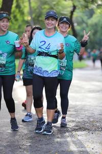 BIB: 431, 201
                            <button type="button" onclick="openModal(5177617)" class="btn btn-primary btn-sm float-right btn-popup" data-toggle="modal" data-target=".modal-high-quality">
                        <i class="fas fa-shopping-cart"></i> Add to Cart
                    </button>
                                            <button type="button" onclick="isThisMe(5177617, true)" class="btn btn-success btn-sm float-right btn-popup btn-isme hidden" data-toggle="tooltip" data-placement="bottom" title="นี่คือรูปของคุณใช่ไหม คลิกที่นี่เพื่อเอาเข้าอัลบั้ม">
                        <i class="fas fa-plus"></i> Add to album
                    </button>
                    <button type="button" onclick="isThisMe(5177617, false)" class="btn btn-warning btn-sm float-right btn-popup btn-isnotme hidden">
                        <i class="fas fa-ban"></i> Remove from album
                    </button>