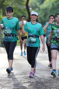 BIB: 543, 690
                            <button type="button" onclick="openModal(5177902)" class="btn btn-primary btn-sm float-right btn-popup" data-toggle="modal" data-target=".modal-high-quality">
                        <i class="fas fa-shopping-cart"></i> Add to Cart
                    </button>
                                            <button type="button" onclick="isThisMe(5177902, true)" class="btn btn-success btn-sm float-right btn-popup btn-isme hidden" data-toggle="tooltip" data-placement="bottom" title="นี่คือรูปของคุณใช่ไหม คลิกที่นี่เพื่อเอาเข้าอัลบั้ม">
                        <i class="fas fa-plus"></i> Add to album
                    </button>
                    <button type="button" onclick="isThisMe(5177902, false)" class="btn btn-warning btn-sm float-right btn-popup btn-isnotme hidden">
                        <i class="fas fa-ban"></i> Remove from album
                    </button>