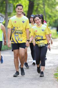 BIB: 0816, 0817
                            <button type="button" onclick="openModal(5182338)" class="btn btn-primary btn-sm float-right btn-popup" data-toggle="modal" data-target=".modal-high-quality">
                        <i class="fas fa-shopping-cart"></i> Add to Cart
                    </button>
                                            <button type="button" onclick="isThisMe(5182338, true)" class="btn btn-success btn-sm float-right btn-popup btn-isme hidden" data-toggle="tooltip" data-placement="bottom" title="นี่คือรูปของคุณใช่ไหม คลิกที่นี่เพื่อเอาเข้าอัลบั้ม">
                        <i class="fas fa-plus"></i> Add to album
                    </button>
                    <button type="button" onclick="isThisMe(5182338, false)" class="btn btn-warning btn-sm float-right btn-popup btn-isnotme hidden">
                        <i class="fas fa-ban"></i> Remove from album
                    </button>