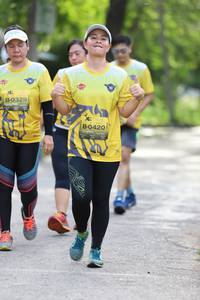 BIB: 0329, 0420
                            <button type="button" onclick="openModal(5181212)" class="btn btn-primary btn-sm float-right btn-popup" data-toggle="modal" data-target=".modal-high-quality">
                        <i class="fas fa-shopping-cart"></i> Add to Cart
                    </button>
                                            <button type="button" onclick="isThisMe(5181212, true)" class="btn btn-success btn-sm float-right btn-popup btn-isme hidden" data-toggle="tooltip" data-placement="bottom" title="นี่คือรูปของคุณใช่ไหม คลิกที่นี่เพื่อเอาเข้าอัลบั้ม">
                        <i class="fas fa-plus"></i> Add to album
                    </button>
                    <button type="button" onclick="isThisMe(5181212, false)" class="btn btn-warning btn-sm float-right btn-popup btn-isnotme hidden">
                        <i class="fas fa-ban"></i> Remove from album
                    </button>