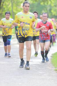 BIB: 0677, 424
                            <button type="button" onclick="openModal(5183251)" class="btn btn-primary btn-sm float-right btn-popup" data-toggle="modal" data-target=".modal-high-quality">
                        <i class="fas fa-shopping-cart"></i> Add to Cart
                    </button>
                                            <button type="button" onclick="isThisMe(5183251, true)" class="btn btn-success btn-sm float-right btn-popup btn-isme hidden" data-toggle="tooltip" data-placement="bottom" title="นี่คือรูปของคุณใช่ไหม คลิกที่นี่เพื่อเอาเข้าอัลบั้ม">
                        <i class="fas fa-plus"></i> Add to album
                    </button>
                    <button type="button" onclick="isThisMe(5183251, false)" class="btn btn-warning btn-sm float-right btn-popup btn-isnotme hidden">
                        <i class="fas fa-ban"></i> Remove from album
                    </button>