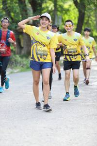 BIB: 0220, 0391, 0318
                            <button type="button" onclick="openModal(5182703)" class="btn btn-primary btn-sm float-right btn-popup" data-toggle="modal" data-target=".modal-high-quality">
                        <i class="fas fa-shopping-cart"></i> Add to Cart
                    </button>
                                            <button type="button" onclick="isThisMe(5182703, true)" class="btn btn-success btn-sm float-right btn-popup btn-isme hidden" data-toggle="tooltip" data-placement="bottom" title="นี่คือรูปของคุณใช่ไหม คลิกที่นี่เพื่อเอาเข้าอัลบั้ม">
                        <i class="fas fa-plus"></i> Add to album
                    </button>
                    <button type="button" onclick="isThisMe(5182703, false)" class="btn btn-warning btn-sm float-right btn-popup btn-isnotme hidden">
                        <i class="fas fa-ban"></i> Remove from album
                    </button>
