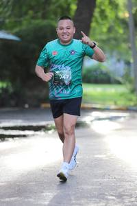 BIB: 747
                            <button type="button" onclick="openModal(5177475)" class="btn btn-primary btn-sm float-right btn-popup" data-toggle="modal" data-target=".modal-high-quality">
                        <i class="fas fa-shopping-cart"></i> Add to Cart
                    </button>
                                            <button type="button" onclick="isThisMe(5177475, true)" class="btn btn-success btn-sm float-right btn-popup btn-isme hidden" data-toggle="tooltip" data-placement="bottom" title="นี่คือรูปของคุณใช่ไหม คลิกที่นี่เพื่อเอาเข้าอัลบั้ม">
                        <i class="fas fa-plus"></i> Add to album
                    </button>
                    <button type="button" onclick="isThisMe(5177475, false)" class="btn btn-warning btn-sm float-right btn-popup btn-isnotme hidden">
                        <i class="fas fa-ban"></i> Remove from album
                    </button>