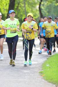 BIB: 573, 0572
                            <button type="button" onclick="openModal(5182562)" class="btn btn-primary btn-sm float-right btn-popup" data-toggle="modal" data-target=".modal-high-quality">
                        <i class="fas fa-shopping-cart"></i> Add to Cart
                    </button>
                                            <button type="button" onclick="isThisMe(5182562, true)" class="btn btn-success btn-sm float-right btn-popup btn-isme hidden" data-toggle="tooltip" data-placement="bottom" title="นี่คือรูปของคุณใช่ไหม คลิกที่นี่เพื่อเอาเข้าอัลบั้ม">
                        <i class="fas fa-plus"></i> Add to album
                    </button>
                    <button type="button" onclick="isThisMe(5182562, false)" class="btn btn-warning btn-sm float-right btn-popup btn-isnotme hidden">
                        <i class="fas fa-ban"></i> Remove from album
                    </button>