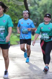 BIB: 018, 4431
                            <button type="button" onclick="openModal(5177541)" class="btn btn-primary btn-sm float-right btn-popup" data-toggle="modal" data-target=".modal-high-quality">
                        <i class="fas fa-shopping-cart"></i> Add to Cart
                    </button>
                                            <button type="button" onclick="isThisMe(5177541, true)" class="btn btn-success btn-sm float-right btn-popup btn-isme hidden" data-toggle="tooltip" data-placement="bottom" title="นี่คือรูปของคุณใช่ไหม คลิกที่นี่เพื่อเอาเข้าอัลบั้ม">
                        <i class="fas fa-plus"></i> Add to album
                    </button>
                    <button type="button" onclick="isThisMe(5177541, false)" class="btn btn-warning btn-sm float-right btn-popup btn-isnotme hidden">
                        <i class="fas fa-ban"></i> Remove from album
                    </button>