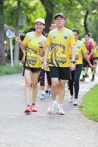BIB: 0996, 997
                            <button type="button" onclick="openModal(5181983)" class="btn btn-primary btn-sm float-right btn-popup" data-toggle="modal" data-target=".modal-high-quality">
                        <i class="fas fa-shopping-cart"></i> Add to Cart
                    </button>
                                            <button type="button" onclick="isThisMe(5181983, true)" class="btn btn-success btn-sm float-right btn-popup btn-isme hidden" data-toggle="tooltip" data-placement="bottom" title="นี่คือรูปของคุณใช่ไหม คลิกที่นี่เพื่อเอาเข้าอัลบั้ม">
                        <i class="fas fa-plus"></i> Add to album
                    </button>
                    <button type="button" onclick="isThisMe(5181983, false)" class="btn btn-warning btn-sm float-right btn-popup btn-isnotme hidden">
                        <i class="fas fa-ban"></i> Remove from album
                    </button>