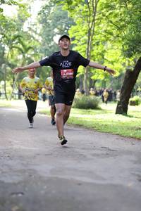 BIB: 0169
                            <button type="button" onclick="openModal(5039140)" class="btn btn-primary btn-sm float-right btn-popup" data-toggle="modal" data-target=".modal-high-quality">
                        <i class="fas fa-shopping-cart"></i> Add to Cart
                    </button>
                                            <button type="button" onclick="isThisMe(5039140, true)" class="btn btn-success btn-sm float-right btn-popup btn-isme hidden" data-toggle="tooltip" data-placement="bottom" title="นี่คือรูปของคุณใช่ไหม คลิกที่นี่เพื่อเอาเข้าอัลบั้ม">
                        <i class="fas fa-plus"></i> Add to album
                    </button>
                    <button type="button" onclick="isThisMe(5039140, false)" class="btn btn-warning btn-sm float-right btn-popup btn-isnotme hidden">
                        <i class="fas fa-ban"></i> Remove from album
                    </button>