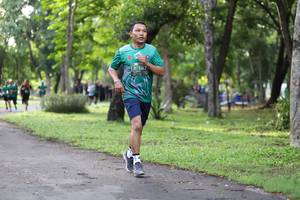 BIB: 187
                            <button type="button" onclick="openModal(5032542)" class="btn btn-primary btn-sm float-right btn-popup" data-toggle="modal" data-target=".modal-high-quality">
                        <i class="fas fa-shopping-cart"></i> Add to Cart
                    </button>
                                            <button type="button" onclick="isThisMe(5032542, true)" class="btn btn-success btn-sm float-right btn-popup btn-isme hidden" data-toggle="tooltip" data-placement="bottom" title="นี่คือรูปของคุณใช่ไหม คลิกที่นี่เพื่อเอาเข้าอัลบั้ม">
                        <i class="fas fa-plus"></i> Add to album
                    </button>
                    <button type="button" onclick="isThisMe(5032542, false)" class="btn btn-warning btn-sm float-right btn-popup btn-isnotme hidden">
                        <i class="fas fa-ban"></i> Remove from album
                    </button>