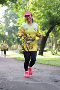 BIB: 0215
                            <button type="button" onclick="openModal(5039294)" class="btn btn-primary btn-sm float-right btn-popup" data-toggle="modal" data-target=".modal-high-quality">
                        <i class="fas fa-shopping-cart"></i> Add to Cart
                    </button>
                                            <button type="button" onclick="isThisMe(5039294, true)" class="btn btn-success btn-sm float-right btn-popup btn-isme hidden" data-toggle="tooltip" data-placement="bottom" title="นี่คือรูปของคุณใช่ไหม คลิกที่นี่เพื่อเอาเข้าอัลบั้ม">
                        <i class="fas fa-plus"></i> Add to album
                    </button>
                    <button type="button" onclick="isThisMe(5039294, false)" class="btn btn-warning btn-sm float-right btn-popup btn-isnotme hidden">
                        <i class="fas fa-ban"></i> Remove from album
                    </button>