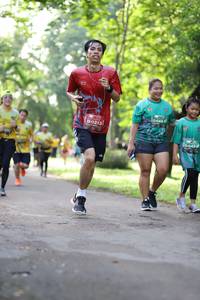 BIB: 0431, 0213, 0432
                            <button type="button" onclick="openModal(5039256)" class="btn btn-primary btn-sm float-right btn-popup" data-toggle="modal" data-target=".modal-high-quality">
                        <i class="fas fa-shopping-cart"></i> Add to Cart
                    </button>
                                            <button type="button" onclick="isThisMe(5039256, true)" class="btn btn-success btn-sm float-right btn-popup btn-isme hidden" data-toggle="tooltip" data-placement="bottom" title="นี่คือรูปของคุณใช่ไหม คลิกที่นี่เพื่อเอาเข้าอัลบั้ม">
                        <i class="fas fa-plus"></i> Add to album
                    </button>
                    <button type="button" onclick="isThisMe(5039256, false)" class="btn btn-warning btn-sm float-right btn-popup btn-isnotme hidden">
                        <i class="fas fa-ban"></i> Remove from album
                    </button>
