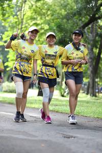 BIB: 0520, 535
                            <button type="button" onclick="openModal(5041572)" class="btn btn-primary btn-sm float-right btn-popup" data-toggle="modal" data-target=".modal-high-quality">
                        <i class="fas fa-shopping-cart"></i> Add to Cart
                    </button>
                                            <button type="button" onclick="isThisMe(5041572, true)" class="btn btn-success btn-sm float-right btn-popup btn-isme hidden" data-toggle="tooltip" data-placement="bottom" title="นี่คือรูปของคุณใช่ไหม คลิกที่นี่เพื่อเอาเข้าอัลบั้ม">
                        <i class="fas fa-plus"></i> Add to album
                    </button>
                    <button type="button" onclick="isThisMe(5041572, false)" class="btn btn-warning btn-sm float-right btn-popup btn-isnotme hidden">
                        <i class="fas fa-ban"></i> Remove from album
                    </button>