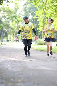 BIB: 0930, 093
                            <button type="button" onclick="openModal(5041211)" class="btn btn-primary btn-sm float-right btn-popup" data-toggle="modal" data-target=".modal-high-quality">
                        <i class="fas fa-shopping-cart"></i> Add to Cart
                    </button>
                                            <button type="button" onclick="isThisMe(5041211, true)" class="btn btn-success btn-sm float-right btn-popup btn-isme hidden" data-toggle="tooltip" data-placement="bottom" title="นี่คือรูปของคุณใช่ไหม คลิกที่นี่เพื่อเอาเข้าอัลบั้ม">
                        <i class="fas fa-plus"></i> Add to album
                    </button>
                    <button type="button" onclick="isThisMe(5041211, false)" class="btn btn-warning btn-sm float-right btn-popup btn-isnotme hidden">
                        <i class="fas fa-ban"></i> Remove from album
                    </button>