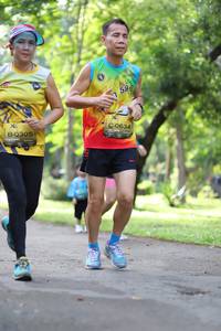 BIB: 759, 0305, 0634
                            <button type="button" onclick="openModal(5038926)" class="btn btn-primary btn-sm float-right btn-popup" data-toggle="modal" data-target=".modal-high-quality">
                        <i class="fas fa-shopping-cart"></i> Add to Cart
                    </button>
                                            <button type="button" onclick="isThisMe(5038926, true)" class="btn btn-success btn-sm float-right btn-popup btn-isme hidden" data-toggle="tooltip" data-placement="bottom" title="นี่คือรูปของคุณใช่ไหม คลิกที่นี่เพื่อเอาเข้าอัลบั้ม">
                        <i class="fas fa-plus"></i> Add to album
                    </button>
                    <button type="button" onclick="isThisMe(5038926, false)" class="btn btn-warning btn-sm float-right btn-popup btn-isnotme hidden">
                        <i class="fas fa-ban"></i> Remove from album
                    </button>