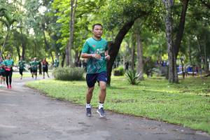 BIB: 
                            <button type="button" onclick="openModal(5032538)" class="btn btn-primary btn-sm float-right btn-popup" data-toggle="modal" data-target=".modal-high-quality">
                        <i class="fas fa-shopping-cart"></i> Add to Cart
                    </button>
                                            <button type="button" onclick="isThisMe(5032538, true)" class="btn btn-success btn-sm float-right btn-popup btn-isme hidden" data-toggle="tooltip" data-placement="bottom" title="นี่คือรูปของคุณใช่ไหม คลิกที่นี่เพื่อเอาเข้าอัลบั้ม">
                        <i class="fas fa-plus"></i> Add to album
                    </button>
                    <button type="button" onclick="isThisMe(5032538, false)" class="btn btn-warning btn-sm float-right btn-popup btn-isnotme hidden">
                        <i class="fas fa-ban"></i> Remove from album
                    </button>