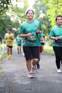 BIB: 5231
                            <button type="button" onclick="openModal(5034947)" class="btn btn-primary btn-sm float-right btn-popup" data-toggle="modal" data-target=".modal-high-quality">
                        <i class="fas fa-shopping-cart"></i> Add to Cart
                    </button>
                                            <button type="button" onclick="isThisMe(5034947, true)" class="btn btn-success btn-sm float-right btn-popup btn-isme hidden" data-toggle="tooltip" data-placement="bottom" title="นี่คือรูปของคุณใช่ไหม คลิกที่นี่เพื่อเอาเข้าอัลบั้ม">
                        <i class="fas fa-plus"></i> Add to album
                    </button>
                    <button type="button" onclick="isThisMe(5034947, false)" class="btn btn-warning btn-sm float-right btn-popup btn-isnotme hidden">
                        <i class="fas fa-ban"></i> Remove from album
                    </button>