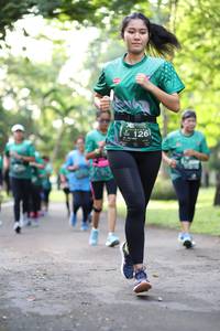 BIB: 126
                            <button type="button" onclick="openModal(5035721)" class="btn btn-primary btn-sm float-right btn-popup" data-toggle="modal" data-target=".modal-high-quality">
                        <i class="fas fa-shopping-cart"></i> Add to Cart
                    </button>
                                            <button type="button" onclick="isThisMe(5035721, true)" class="btn btn-success btn-sm float-right btn-popup btn-isme hidden" data-toggle="tooltip" data-placement="bottom" title="นี่คือรูปของคุณใช่ไหม คลิกที่นี่เพื่อเอาเข้าอัลบั้ม">
                        <i class="fas fa-plus"></i> Add to album
                    </button>
                    <button type="button" onclick="isThisMe(5035721, false)" class="btn btn-warning btn-sm float-right btn-popup btn-isnotme hidden">
                        <i class="fas fa-ban"></i> Remove from album
                    </button>