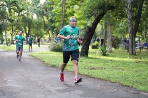 BIB: 573
                            <button type="button" onclick="openModal(5025277)" class="btn btn-primary btn-sm float-right btn-popup" data-toggle="modal" data-target=".modal-high-quality">
                        <i class="fas fa-shopping-cart"></i> Add to Cart
                    </button>
                                            <button type="button" onclick="isThisMe(5025277, true)" class="btn btn-success btn-sm float-right btn-popup btn-isme hidden" data-toggle="tooltip" data-placement="bottom" title="นี่คือรูปของคุณใช่ไหม คลิกที่นี่เพื่อเอาเข้าอัลบั้ม">
                        <i class="fas fa-plus"></i> Add to album
                    </button>
                    <button type="button" onclick="isThisMe(5025277, false)" class="btn btn-warning btn-sm float-right btn-popup btn-isnotme hidden">
                        <i class="fas fa-ban"></i> Remove from album
                    </button>