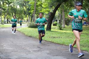 BIB: 017
                            <button type="button" onclick="openModal(5025551)" class="btn btn-primary btn-sm float-right btn-popup" data-toggle="modal" data-target=".modal-high-quality">
                        <i class="fas fa-shopping-cart"></i> Add to Cart
                    </button>
                                            <button type="button" onclick="isThisMe(5025551, true)" class="btn btn-success btn-sm float-right btn-popup btn-isme hidden" data-toggle="tooltip" data-placement="bottom" title="นี่คือรูปของคุณใช่ไหม คลิกที่นี่เพื่อเอาเข้าอัลบั้ม">
                        <i class="fas fa-plus"></i> Add to album
                    </button>
                    <button type="button" onclick="isThisMe(5025551, false)" class="btn btn-warning btn-sm float-right btn-popup btn-isnotme hidden">
                        <i class="fas fa-ban"></i> Remove from album
                    </button>