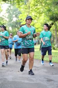 BIB: 2011
                            <button type="button" onclick="openModal(5035113)" class="btn btn-primary btn-sm float-right btn-popup" data-toggle="modal" data-target=".modal-high-quality">
                        <i class="fas fa-shopping-cart"></i> Add to Cart
                    </button>
                                            <button type="button" onclick="isThisMe(5035113, true)" class="btn btn-success btn-sm float-right btn-popup btn-isme hidden" data-toggle="tooltip" data-placement="bottom" title="นี่คือรูปของคุณใช่ไหม คลิกที่นี่เพื่อเอาเข้าอัลบั้ม">
                        <i class="fas fa-plus"></i> Add to album
                    </button>
                    <button type="button" onclick="isThisMe(5035113, false)" class="btn btn-warning btn-sm float-right btn-popup btn-isnotme hidden">
                        <i class="fas fa-ban"></i> Remove from album
                    </button>