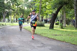 BIB: 
                            <button type="button" onclick="openModal(5025353)" class="btn btn-primary btn-sm float-right btn-popup" data-toggle="modal" data-target=".modal-high-quality">
                        <i class="fas fa-shopping-cart"></i> Add to Cart
                    </button>
                                            <button type="button" onclick="isThisMe(5025353, true)" class="btn btn-success btn-sm float-right btn-popup btn-isme hidden" data-toggle="tooltip" data-placement="bottom" title="นี่คือรูปของคุณใช่ไหม คลิกที่นี่เพื่อเอาเข้าอัลบั้ม">
                        <i class="fas fa-plus"></i> Add to album
                    </button>
                    <button type="button" onclick="isThisMe(5025353, false)" class="btn btn-warning btn-sm float-right btn-popup btn-isnotme hidden">
                        <i class="fas fa-ban"></i> Remove from album
                    </button>