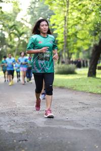 BIB: 316
                            <button type="button" onclick="openModal(5033876)" class="btn btn-primary btn-sm float-right btn-popup" data-toggle="modal" data-target=".modal-high-quality">
                        <i class="fas fa-shopping-cart"></i> Add to Cart
                    </button>
                                            <button type="button" onclick="isThisMe(5033876, true)" class="btn btn-success btn-sm float-right btn-popup btn-isme hidden" data-toggle="tooltip" data-placement="bottom" title="นี่คือรูปของคุณใช่ไหม คลิกที่นี่เพื่อเอาเข้าอัลบั้ม">
                        <i class="fas fa-plus"></i> Add to album
                    </button>
                    <button type="button" onclick="isThisMe(5033876, false)" class="btn btn-warning btn-sm float-right btn-popup btn-isnotme hidden">
                        <i class="fas fa-ban"></i> Remove from album
                    </button>