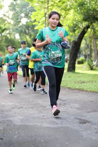 BIB: 103
                            <button type="button" onclick="openModal(5034619)" class="btn btn-primary btn-sm float-right btn-popup" data-toggle="modal" data-target=".modal-high-quality">
                        <i class="fas fa-shopping-cart"></i> Add to Cart
                    </button>
                                            <button type="button" onclick="isThisMe(5034619, true)" class="btn btn-success btn-sm float-right btn-popup btn-isme hidden" data-toggle="tooltip" data-placement="bottom" title="นี่คือรูปของคุณใช่ไหม คลิกที่นี่เพื่อเอาเข้าอัลบั้ม">
                        <i class="fas fa-plus"></i> Add to album
                    </button>
                    <button type="button" onclick="isThisMe(5034619, false)" class="btn btn-warning btn-sm float-right btn-popup btn-isnotme hidden">
                        <i class="fas fa-ban"></i> Remove from album
                    </button>