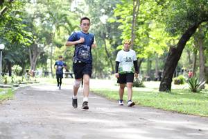 BIB: 131
                            <button type="button" onclick="openModal(5072162)" class="btn btn-primary btn-sm float-right btn-popup" data-toggle="modal" data-target=".modal-high-quality">
                        <i class="fas fa-shopping-cart"></i> Add to Cart
                    </button>
                                            <button type="button" onclick="isThisMe(5072162, true)" class="btn btn-success btn-sm float-right btn-popup btn-isme hidden" data-toggle="tooltip" data-placement="bottom" title="นี่คือรูปของคุณใช่ไหม คลิกที่นี่เพื่อเอาเข้าอัลบั้ม">
                        <i class="fas fa-plus"></i> Add to album
                    </button>
                    <button type="button" onclick="isThisMe(5072162, false)" class="btn btn-warning btn-sm float-right btn-popup btn-isnotme hidden">
                        <i class="fas fa-ban"></i> Remove from album
                    </button>