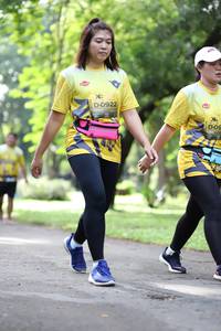 BIB: 0922
                            <button type="button" onclick="openModal(5041921)" class="btn btn-primary btn-sm float-right btn-popup" data-toggle="modal" data-target=".modal-high-quality">
                        <i class="fas fa-shopping-cart"></i> Add to Cart
                    </button>
                                            <button type="button" onclick="isThisMe(5041921, true)" class="btn btn-success btn-sm float-right btn-popup btn-isme hidden" data-toggle="tooltip" data-placement="bottom" title="นี่คือรูปของคุณใช่ไหม คลิกที่นี่เพื่อเอาเข้าอัลบั้ม">
                        <i class="fas fa-plus"></i> Add to album
                    </button>
                    <button type="button" onclick="isThisMe(5041921, false)" class="btn btn-warning btn-sm float-right btn-popup btn-isnotme hidden">
                        <i class="fas fa-ban"></i> Remove from album
                    </button>