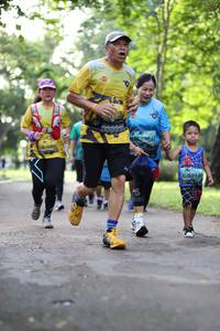 BIB: 039, 0392
                            <button type="button" onclick="openModal(5038076)" class="btn btn-primary btn-sm float-right btn-popup" data-toggle="modal" data-target=".modal-high-quality">
                        <i class="fas fa-shopping-cart"></i> Add to Cart
                    </button>
                                            <button type="button" onclick="isThisMe(5038076, true)" class="btn btn-success btn-sm float-right btn-popup btn-isme hidden" data-toggle="tooltip" data-placement="bottom" title="นี่คือรูปของคุณใช่ไหม คลิกที่นี่เพื่อเอาเข้าอัลบั้ม">
                        <i class="fas fa-plus"></i> Add to album
                    </button>
                    <button type="button" onclick="isThisMe(5038076, false)" class="btn btn-warning btn-sm float-right btn-popup btn-isnotme hidden">
                        <i class="fas fa-ban"></i> Remove from album
                    </button>