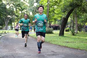 BIB: 332, 364
                            <button type="button" onclick="openModal(5032644)" class="btn btn-primary btn-sm float-right btn-popup" data-toggle="modal" data-target=".modal-high-quality">
                        <i class="fas fa-shopping-cart"></i> Add to Cart
                    </button>
                                            <button type="button" onclick="isThisMe(5032644, true)" class="btn btn-success btn-sm float-right btn-popup btn-isme hidden" data-toggle="tooltip" data-placement="bottom" title="นี่คือรูปของคุณใช่ไหม คลิกที่นี่เพื่อเอาเข้าอัลบั้ม">
                        <i class="fas fa-plus"></i> Add to album
                    </button>
                    <button type="button" onclick="isThisMe(5032644, false)" class="btn btn-warning btn-sm float-right btn-popup btn-isnotme hidden">
                        <i class="fas fa-ban"></i> Remove from album
                    </button>