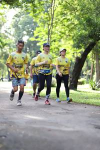 BIB: 0199, 0198
                            <button type="button" onclick="openModal(5040695)" class="btn btn-primary btn-sm float-right btn-popup" data-toggle="modal" data-target=".modal-high-quality">
                        <i class="fas fa-shopping-cart"></i> Add to Cart
                    </button>
                                            <button type="button" onclick="isThisMe(5040695, true)" class="btn btn-success btn-sm float-right btn-popup btn-isme hidden" data-toggle="tooltip" data-placement="bottom" title="นี่คือรูปของคุณใช่ไหม คลิกที่นี่เพื่อเอาเข้าอัลบั้ม">
                        <i class="fas fa-plus"></i> Add to album
                    </button>
                    <button type="button" onclick="isThisMe(5040695, false)" class="btn btn-warning btn-sm float-right btn-popup btn-isnotme hidden">
                        <i class="fas fa-ban"></i> Remove from album
                    </button>