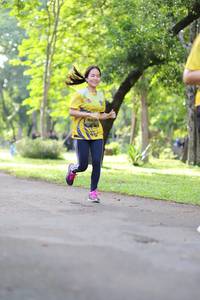 BIB: 038
                            <button type="button" onclick="openModal(5039669)" class="btn btn-primary btn-sm float-right btn-popup" data-toggle="modal" data-target=".modal-high-quality">
                        <i class="fas fa-shopping-cart"></i> Add to Cart
                    </button>
                                            <button type="button" onclick="isThisMe(5039669, true)" class="btn btn-success btn-sm float-right btn-popup btn-isme hidden" data-toggle="tooltip" data-placement="bottom" title="นี่คือรูปของคุณใช่ไหม คลิกที่นี่เพื่อเอาเข้าอัลบั้ม">
                        <i class="fas fa-plus"></i> Add to album
                    </button>
                    <button type="button" onclick="isThisMe(5039669, false)" class="btn btn-warning btn-sm float-right btn-popup btn-isnotme hidden">
                        <i class="fas fa-ban"></i> Remove from album
                    </button>