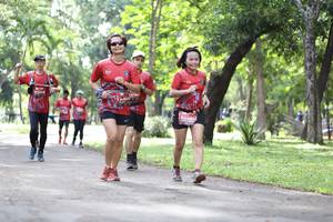 BIB: 
                            <button type="button" onclick="openModal(5051186)" class="btn btn-primary btn-sm float-right btn-popup" data-toggle="modal" data-target=".modal-high-quality">
                        <i class="fas fa-shopping-cart"></i> Add to Cart
                    </button>
                                            <button type="button" onclick="isThisMe(5051186, true)" class="btn btn-success btn-sm float-right btn-popup btn-isme hidden" data-toggle="tooltip" data-placement="bottom" title="นี่คือรูปของคุณใช่ไหม คลิกที่นี่เพื่อเอาเข้าอัลบั้ม">
                        <i class="fas fa-plus"></i> Add to album
                    </button>
                    <button type="button" onclick="isThisMe(5051186, false)" class="btn btn-warning btn-sm float-right btn-popup btn-isnotme hidden">
                        <i class="fas fa-ban"></i> Remove from album
                    </button>