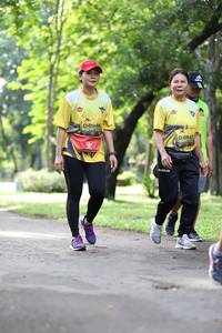 BIB: 0946, 0947
                            <button type="button" onclick="openModal(5041836)" class="btn btn-primary btn-sm float-right btn-popup" data-toggle="modal" data-target=".modal-high-quality">
                        <i class="fas fa-shopping-cart"></i> Add to Cart
                    </button>
                                            <button type="button" onclick="isThisMe(5041836, true)" class="btn btn-success btn-sm float-right btn-popup btn-isme hidden" data-toggle="tooltip" data-placement="bottom" title="นี่คือรูปของคุณใช่ไหม คลิกที่นี่เพื่อเอาเข้าอัลบั้ม">
                        <i class="fas fa-plus"></i> Add to album
                    </button>
                    <button type="button" onclick="isThisMe(5041836, false)" class="btn btn-warning btn-sm float-right btn-popup btn-isnotme hidden">
                        <i class="fas fa-ban"></i> Remove from album
                    </button>
