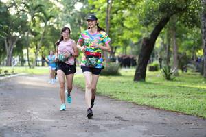 BIB: 179
                            <button type="button" onclick="openModal(5032656)" class="btn btn-primary btn-sm float-right btn-popup" data-toggle="modal" data-target=".modal-high-quality">
                        <i class="fas fa-shopping-cart"></i> Add to Cart
                    </button>
                                            <button type="button" onclick="isThisMe(5032656, true)" class="btn btn-success btn-sm float-right btn-popup btn-isme hidden" data-toggle="tooltip" data-placement="bottom" title="นี่คือรูปของคุณใช่ไหม คลิกที่นี่เพื่อเอาเข้าอัลบั้ม">
                        <i class="fas fa-plus"></i> Add to album
                    </button>
                    <button type="button" onclick="isThisMe(5032656, false)" class="btn btn-warning btn-sm float-right btn-popup btn-isnotme hidden">
                        <i class="fas fa-ban"></i> Remove from album
                    </button>