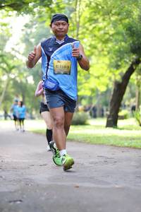 BIB: 1183
                            <button type="button" onclick="openModal(5038710)" class="btn btn-primary btn-sm float-right btn-popup" data-toggle="modal" data-target=".modal-high-quality">
                        <i class="fas fa-shopping-cart"></i> Add to Cart
                    </button>
                                            <button type="button" onclick="isThisMe(5038710, true)" class="btn btn-success btn-sm float-right btn-popup btn-isme hidden" data-toggle="tooltip" data-placement="bottom" title="นี่คือรูปของคุณใช่ไหม คลิกที่นี่เพื่อเอาเข้าอัลบั้ม">
                        <i class="fas fa-plus"></i> Add to album
                    </button>
                    <button type="button" onclick="isThisMe(5038710, false)" class="btn btn-warning btn-sm float-right btn-popup btn-isnotme hidden">
                        <i class="fas fa-ban"></i> Remove from album
                    </button>