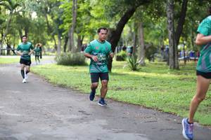 BIB: 
                            <button type="button" onclick="openModal(5025567)" class="btn btn-primary btn-sm float-right btn-popup" data-toggle="modal" data-target=".modal-high-quality">
                        <i class="fas fa-shopping-cart"></i> Add to Cart
                    </button>
                                            <button type="button" onclick="isThisMe(5025567, true)" class="btn btn-success btn-sm float-right btn-popup btn-isme hidden" data-toggle="tooltip" data-placement="bottom" title="นี่คือรูปของคุณใช่ไหม คลิกที่นี่เพื่อเอาเข้าอัลบั้ม">
                        <i class="fas fa-plus"></i> Add to album
                    </button>
                    <button type="button" onclick="isThisMe(5025567, false)" class="btn btn-warning btn-sm float-right btn-popup btn-isnotme hidden">
                        <i class="fas fa-ban"></i> Remove from album
                    </button>