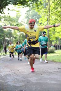 BIB: 1126
                            <button type="button" onclick="openModal(5035656)" class="btn btn-primary btn-sm float-right btn-popup" data-toggle="modal" data-target=".modal-high-quality">
                        <i class="fas fa-shopping-cart"></i> Add to Cart
                    </button>
                                            <button type="button" onclick="isThisMe(5035656, true)" class="btn btn-success btn-sm float-right btn-popup btn-isme hidden" data-toggle="tooltip" data-placement="bottom" title="นี่คือรูปของคุณใช่ไหม คลิกที่นี่เพื่อเอาเข้าอัลบั้ม">
                        <i class="fas fa-plus"></i> Add to album
                    </button>
                    <button type="button" onclick="isThisMe(5035656, false)" class="btn btn-warning btn-sm float-right btn-popup btn-isnotme hidden">
                        <i class="fas fa-ban"></i> Remove from album
                    </button>