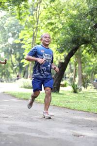 BIB: 02872
                            <button type="button" onclick="openModal(5050418)" class="btn btn-primary btn-sm float-right btn-popup" data-toggle="modal" data-target=".modal-high-quality">
                        <i class="fas fa-shopping-cart"></i> Add to Cart
                    </button>
                                            <button type="button" onclick="isThisMe(5050418, true)" class="btn btn-success btn-sm float-right btn-popup btn-isme hidden" data-toggle="tooltip" data-placement="bottom" title="นี่คือรูปของคุณใช่ไหม คลิกที่นี่เพื่อเอาเข้าอัลบั้ม">
                        <i class="fas fa-plus"></i> Add to album
                    </button>
                    <button type="button" onclick="isThisMe(5050418, false)" class="btn btn-warning btn-sm float-right btn-popup btn-isnotme hidden">
                        <i class="fas fa-ban"></i> Remove from album
                    </button>