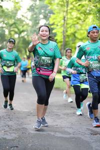 BIB: 174, 095
                            <button type="button" onclick="openModal(5034509)" class="btn btn-primary btn-sm float-right btn-popup" data-toggle="modal" data-target=".modal-high-quality">
                        <i class="fas fa-shopping-cart"></i> Add to Cart
                    </button>
                                            <button type="button" onclick="isThisMe(5034509, true)" class="btn btn-success btn-sm float-right btn-popup btn-isme hidden" data-toggle="tooltip" data-placement="bottom" title="นี่คือรูปของคุณใช่ไหม คลิกที่นี่เพื่อเอาเข้าอัลบั้ม">
                        <i class="fas fa-plus"></i> Add to album
                    </button>
                    <button type="button" onclick="isThisMe(5034509, false)" class="btn btn-warning btn-sm float-right btn-popup btn-isnotme hidden">
                        <i class="fas fa-ban"></i> Remove from album
                    </button>