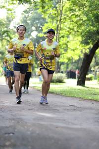 BIB: 0986, 0987
                            <button type="button" onclick="openModal(5040618)" class="btn btn-primary btn-sm float-right btn-popup" data-toggle="modal" data-target=".modal-high-quality">
                        <i class="fas fa-shopping-cart"></i> Add to Cart
                    </button>
                                            <button type="button" onclick="isThisMe(5040618, true)" class="btn btn-success btn-sm float-right btn-popup btn-isme hidden" data-toggle="tooltip" data-placement="bottom" title="นี่คือรูปของคุณใช่ไหม คลิกที่นี่เพื่อเอาเข้าอัลบั้ม">
                        <i class="fas fa-plus"></i> Add to album
                    </button>
                    <button type="button" onclick="isThisMe(5040618, false)" class="btn btn-warning btn-sm float-right btn-popup btn-isnotme hidden">
                        <i class="fas fa-ban"></i> Remove from album
                    </button>