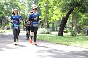 BIB: 198, 197, 
                            <button type="button" onclick="openModal(5084426)" class="btn btn-primary btn-sm float-right btn-popup" data-toggle="modal" data-target=".modal-high-quality">
                        <i class="fas fa-shopping-cart"></i> Add to Cart
                    </button>
                                            <button type="button" onclick="isThisMe(5084426, true)" class="btn btn-success btn-sm float-right btn-popup btn-isme hidden" data-toggle="tooltip" data-placement="bottom" title="นี่คือรูปของคุณใช่ไหม คลิกที่นี่เพื่อเอาเข้าอัลบั้ม">
                        <i class="fas fa-plus"></i> Add to album
                    </button>
                    <button type="button" onclick="isThisMe(5084426, false)" class="btn btn-warning btn-sm float-right btn-popup btn-isnotme hidden">
                        <i class="fas fa-ban"></i> Remove from album
                    </button>