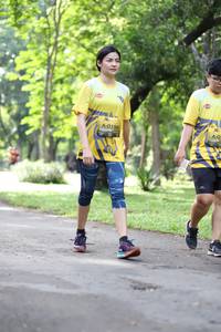 BIB: 0194
                            <button type="button" onclick="openModal(5049039)" class="btn btn-primary btn-sm float-right btn-popup" data-toggle="modal" data-target=".modal-high-quality">
                        <i class="fas fa-shopping-cart"></i> Add to Cart
                    </button>
                                            <button type="button" onclick="isThisMe(5049039, true)" class="btn btn-success btn-sm float-right btn-popup btn-isme hidden" data-toggle="tooltip" data-placement="bottom" title="นี่คือรูปของคุณใช่ไหม คลิกที่นี่เพื่อเอาเข้าอัลบั้ม">
                        <i class="fas fa-plus"></i> Add to album
                    </button>
                    <button type="button" onclick="isThisMe(5049039, false)" class="btn btn-warning btn-sm float-right btn-popup btn-isnotme hidden">
                        <i class="fas fa-ban"></i> Remove from album
                    </button>