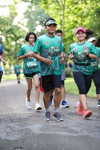 BIB: 102, 101
                            <button type="button" onclick="openModal(5033558)" class="btn btn-primary btn-sm float-right btn-popup" data-toggle="modal" data-target=".modal-high-quality">
                        <i class="fas fa-shopping-cart"></i> Add to Cart
                    </button>
                                            <button type="button" onclick="isThisMe(5033558, true)" class="btn btn-success btn-sm float-right btn-popup btn-isme hidden" data-toggle="tooltip" data-placement="bottom" title="นี่คือรูปของคุณใช่ไหม คลิกที่นี่เพื่อเอาเข้าอัลบั้ม">
                        <i class="fas fa-plus"></i> Add to album
                    </button>
                    <button type="button" onclick="isThisMe(5033558, false)" class="btn btn-warning btn-sm float-right btn-popup btn-isnotme hidden">
                        <i class="fas fa-ban"></i> Remove from album
                    </button>