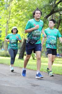 BIB: 200, 105
                            <button type="button" onclick="openModal(5037850)" class="btn btn-primary btn-sm float-right btn-popup" data-toggle="modal" data-target=".modal-high-quality">
                        <i class="fas fa-shopping-cart"></i> Add to Cart
                    </button>
                                            <button type="button" onclick="isThisMe(5037850, true)" class="btn btn-success btn-sm float-right btn-popup btn-isme hidden" data-toggle="tooltip" data-placement="bottom" title="นี่คือรูปของคุณใช่ไหม คลิกที่นี่เพื่อเอาเข้าอัลบั้ม">
                        <i class="fas fa-plus"></i> Add to album
                    </button>
                    <button type="button" onclick="isThisMe(5037850, false)" class="btn btn-warning btn-sm float-right btn-popup btn-isnotme hidden">
                        <i class="fas fa-ban"></i> Remove from album
                    </button>
