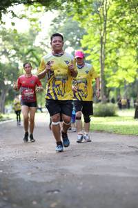 BIB: 0823, 9920, 165
                            <button type="button" onclick="openModal(5038322)" class="btn btn-primary btn-sm float-right btn-popup" data-toggle="modal" data-target=".modal-high-quality">
                        <i class="fas fa-shopping-cart"></i> Add to Cart
                    </button>
                                            <button type="button" onclick="isThisMe(5038322, true)" class="btn btn-success btn-sm float-right btn-popup btn-isme hidden" data-toggle="tooltip" data-placement="bottom" title="นี่คือรูปของคุณใช่ไหม คลิกที่นี่เพื่อเอาเข้าอัลบั้ม">
                        <i class="fas fa-plus"></i> Add to album
                    </button>
                    <button type="button" onclick="isThisMe(5038322, false)" class="btn btn-warning btn-sm float-right btn-popup btn-isnotme hidden">
                        <i class="fas fa-ban"></i> Remove from album
                    </button>