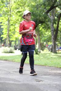 BIB: 0415
                            <button type="button" onclick="openModal(5049962)" class="btn btn-primary btn-sm float-right btn-popup" data-toggle="modal" data-target=".modal-high-quality">
                        <i class="fas fa-shopping-cart"></i> Add to Cart
                    </button>
                                            <button type="button" onclick="isThisMe(5049962, true)" class="btn btn-success btn-sm float-right btn-popup btn-isme hidden" data-toggle="tooltip" data-placement="bottom" title="นี่คือรูปของคุณใช่ไหม คลิกที่นี่เพื่อเอาเข้าอัลบั้ม">
                        <i class="fas fa-plus"></i> Add to album
                    </button>
                    <button type="button" onclick="isThisMe(5049962, false)" class="btn btn-warning btn-sm float-right btn-popup btn-isnotme hidden">
                        <i class="fas fa-ban"></i> Remove from album
                    </button>